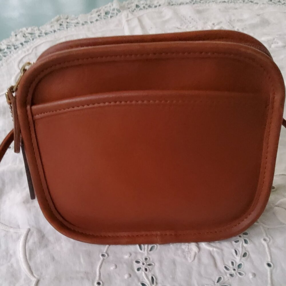 Vintage Coach Hadley Crossbody Handbag in British Tan 9935